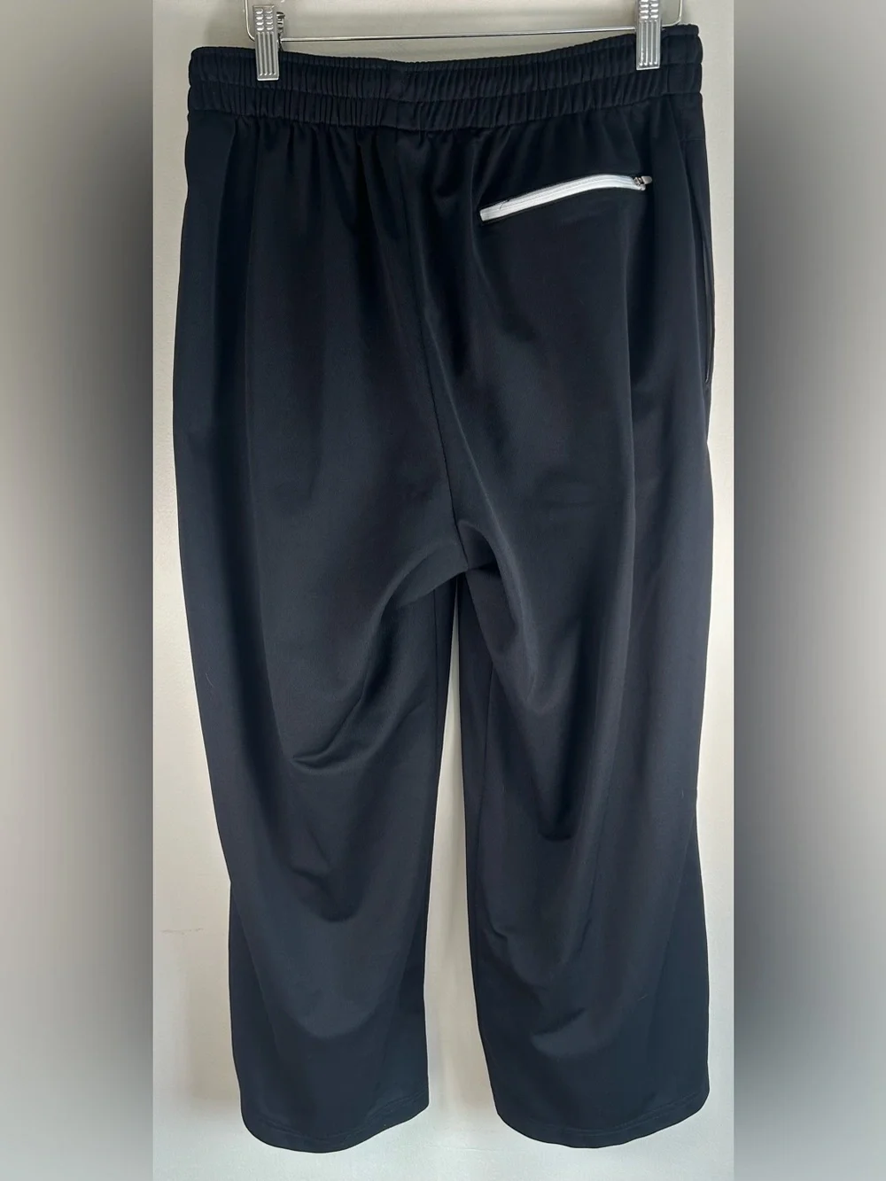 Air Jordan Men’s Track Pants Sz L Athletic Training Black White Stripe Ankle Zip - Picture 6 of 10
